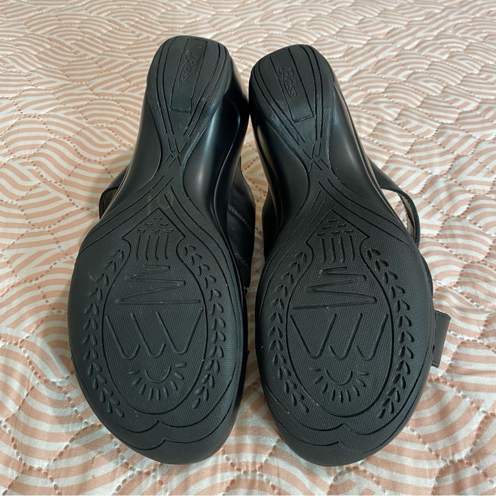 G.H. Bass & Co. Mabel Wedge Sandals BLACK SIZE 9 W - Picture 7 of 12
